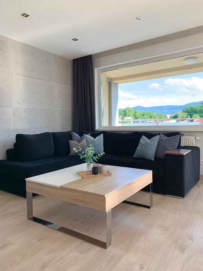 Apartament Penthouse Z Widokiem Na Sniezke I Prywatnym Parkingiem - By Spaceapart Jelenia Góra Exterior foto